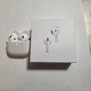 Apple AirPods 4 MXP93AM/A White